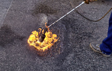 Auchtertool flat roofing repairs